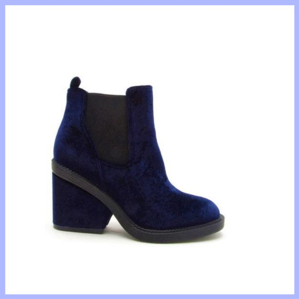 NWT Velvet Chunky Heel Ankle Bootie (Navy Blue)
